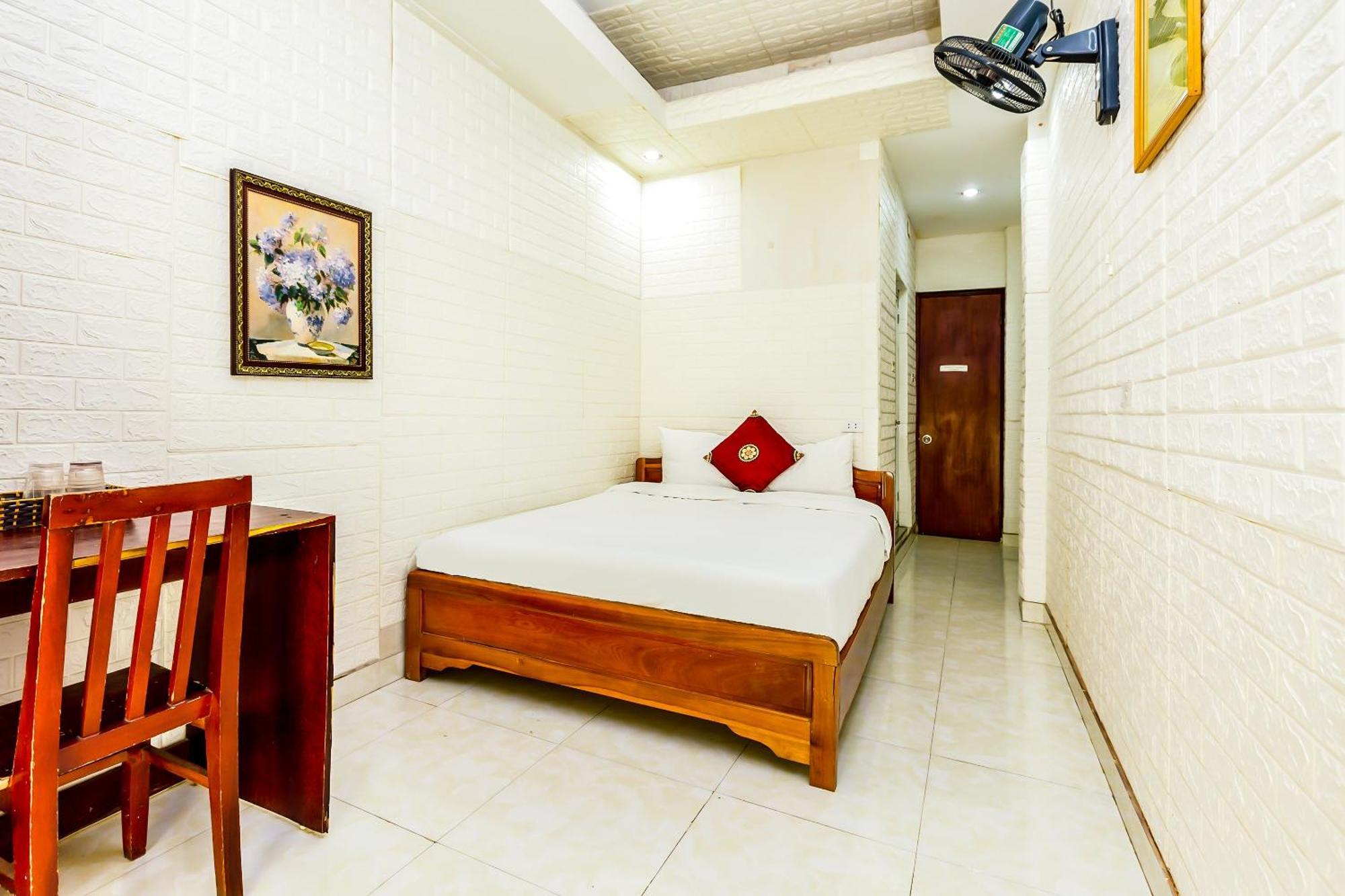 Oyo 604 Queen Hotel Spot-On Hanoi Exterior photo