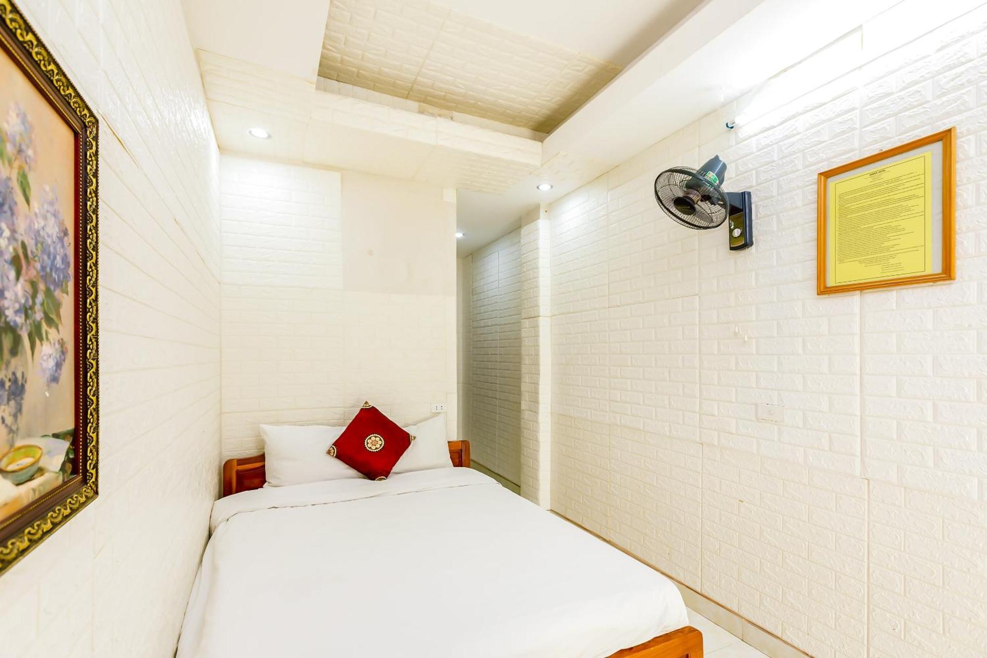 Oyo 604 Queen Hotel Spot-On Hanoi Exterior photo